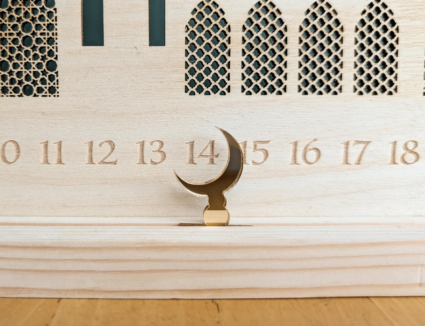 Wooden Ramadan Calendar: Eid Countdown Table Decoration