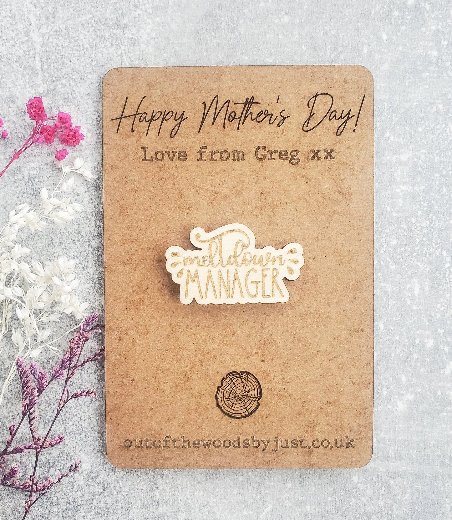 Wooden badge pin brooch with a personalised card | Mother's Day Card | Gift for Mum | Bespoke Eco Friendly present for mum
